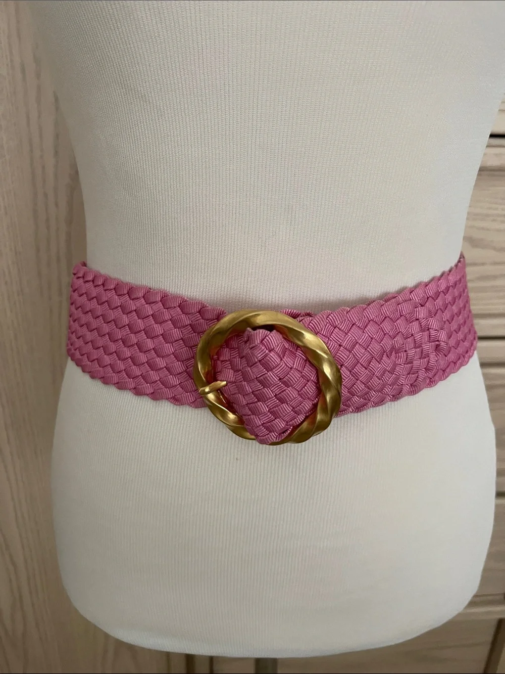 Vintage Pink Braided Stretch Belt with Gold Twisted Round Buckle made in Spain